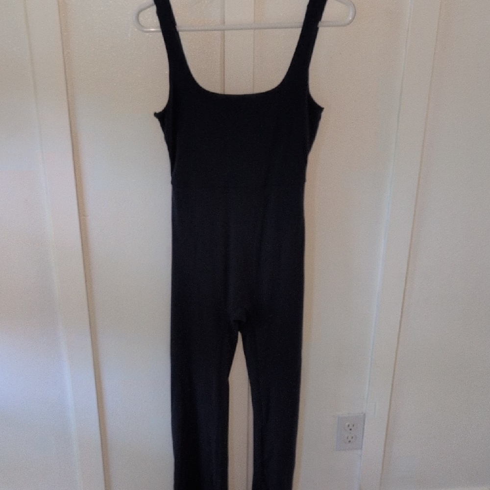 Elegant Black Sleeveless Jumpsuit